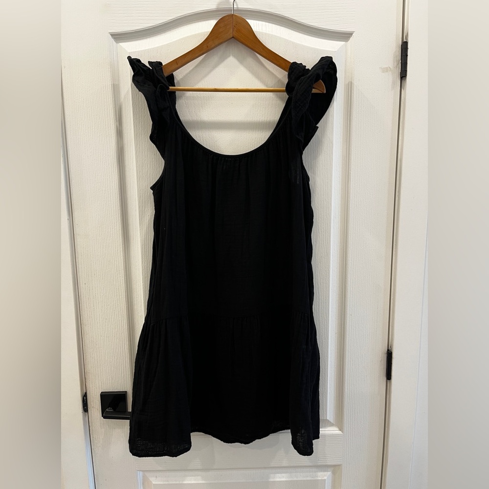 Black Sleeveless Crinkle Guaze Ruffle Dress